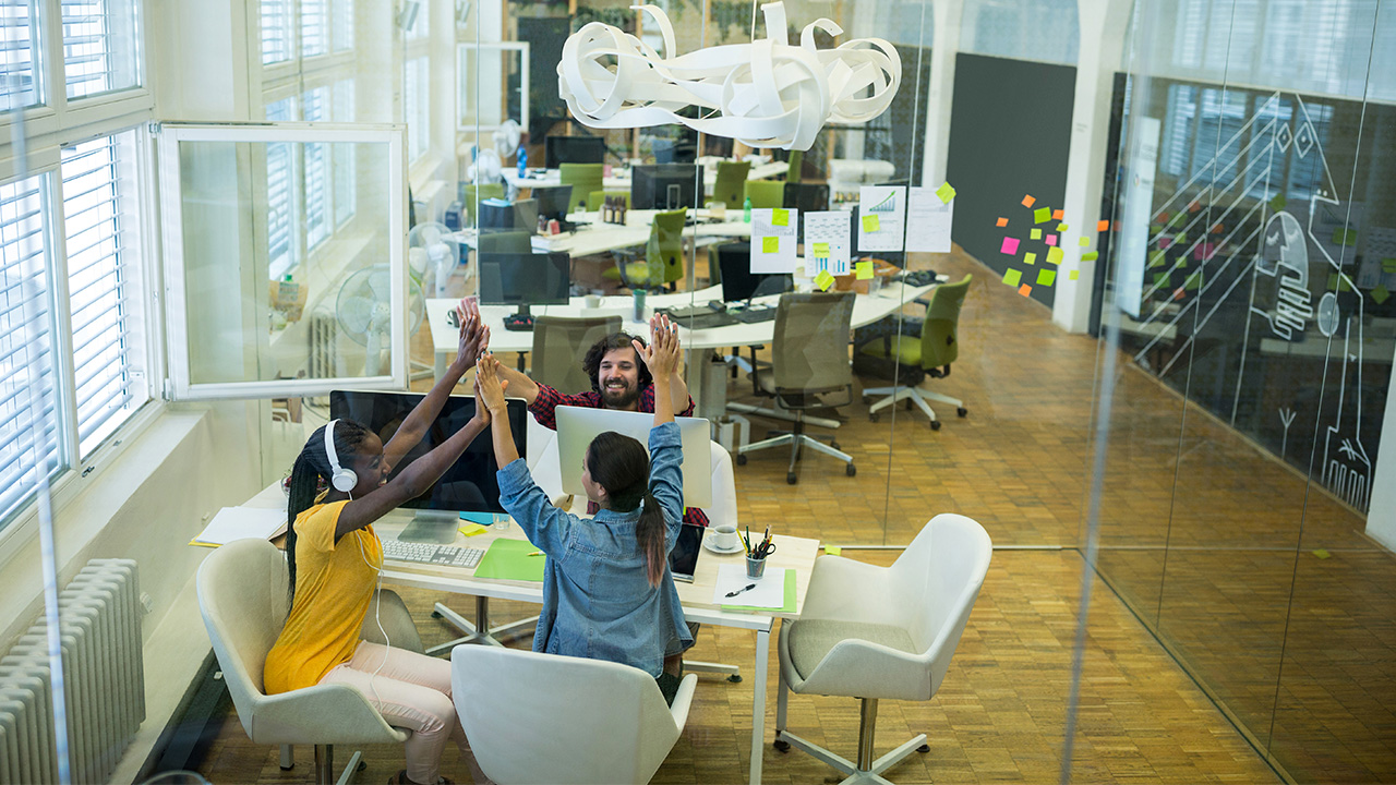 Espacios de trabajo creativos y mobiliario