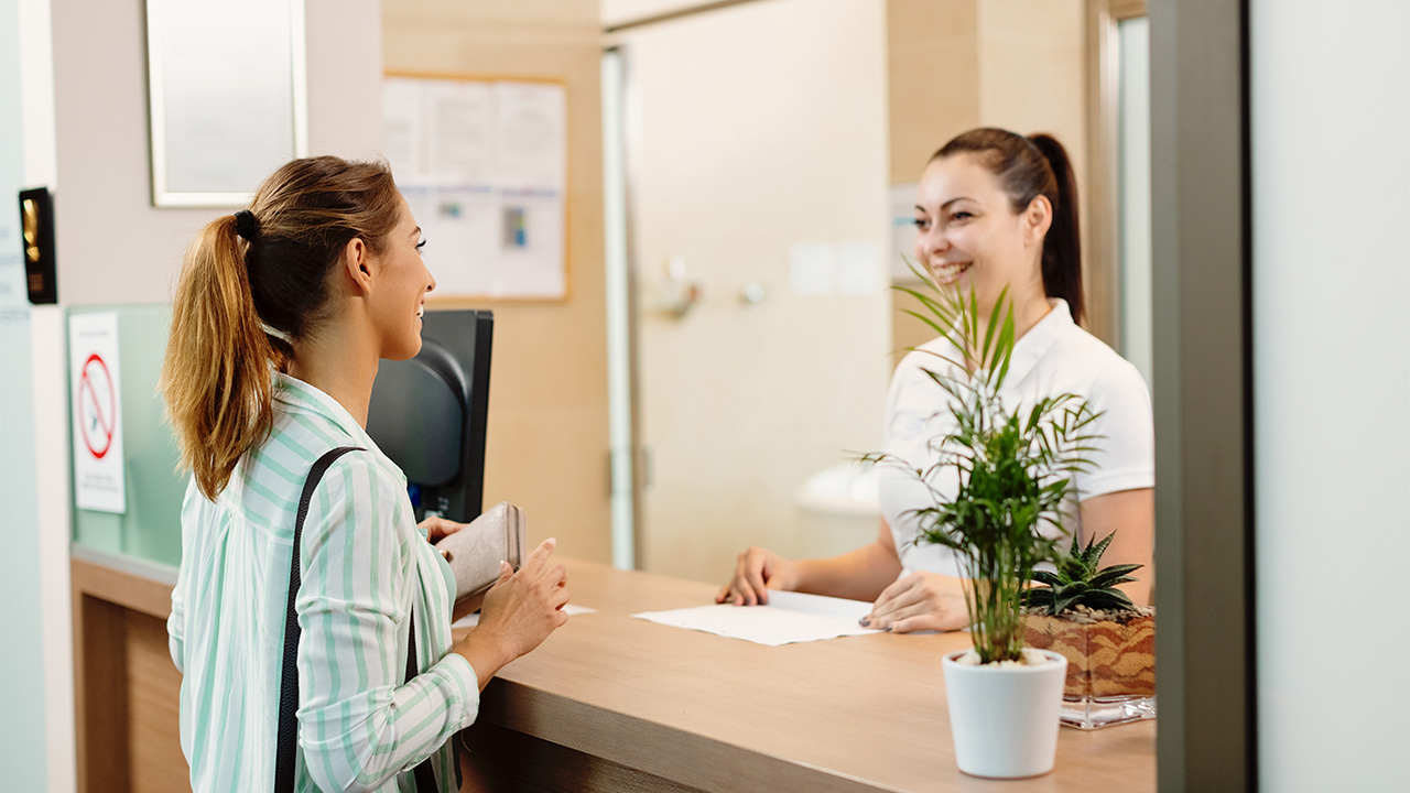 Diseño de recepción empresarial: imagen y experiencia del cliente