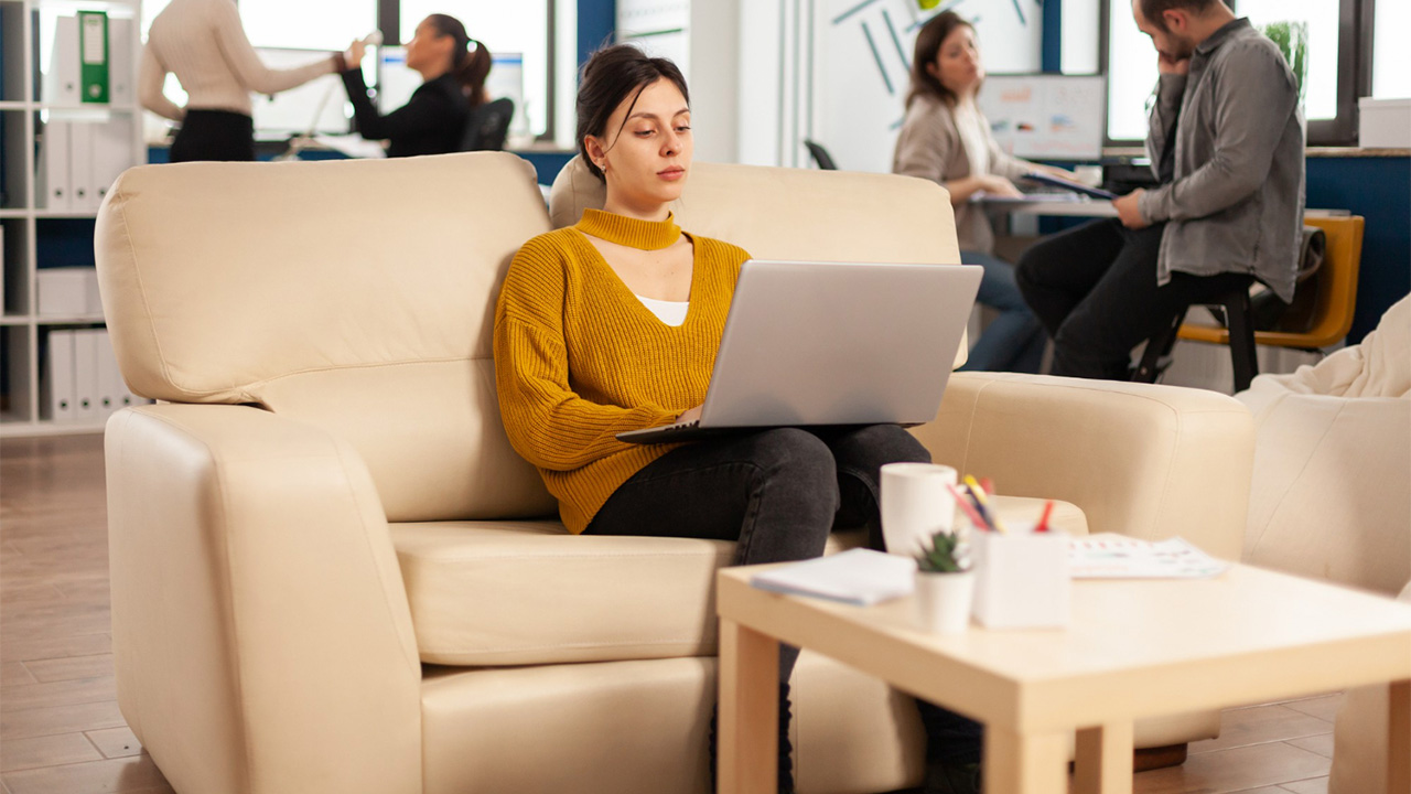 Sillones reclinables: cuida tu postura y relájate con estilo